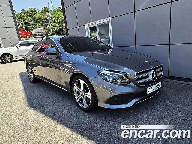 Mercedes-Benz E-Class E300 Avantgarde