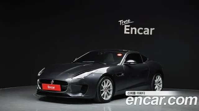 Jaguar F-TYPE P300 Coupe