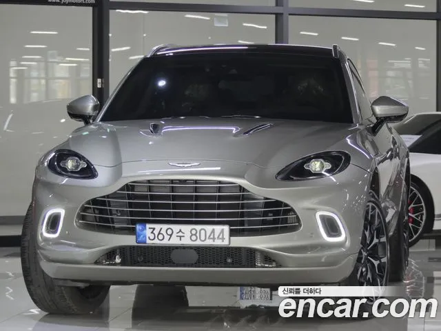 Astonmartin DBX 4.0 V8