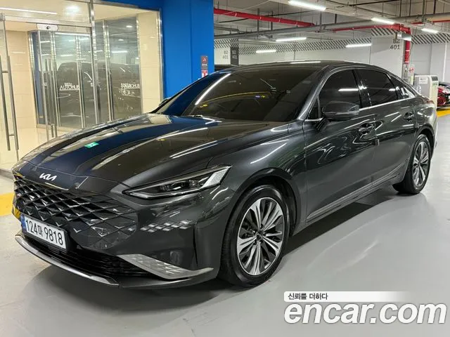 Kia K8 Signature