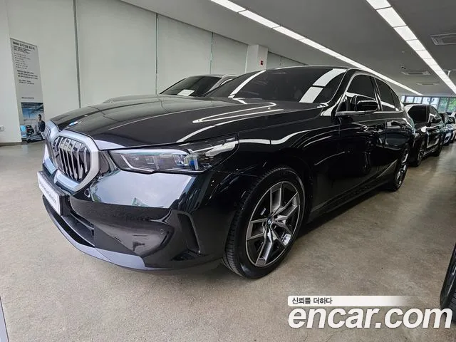 BMW 5-Series 520i