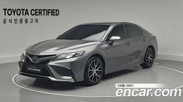 Toyota Camry 2.5 XSE Hybrid