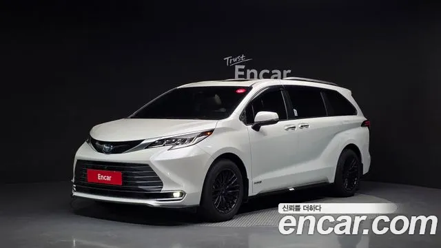 Toyota Sienna 2.5 Hybrid AWD