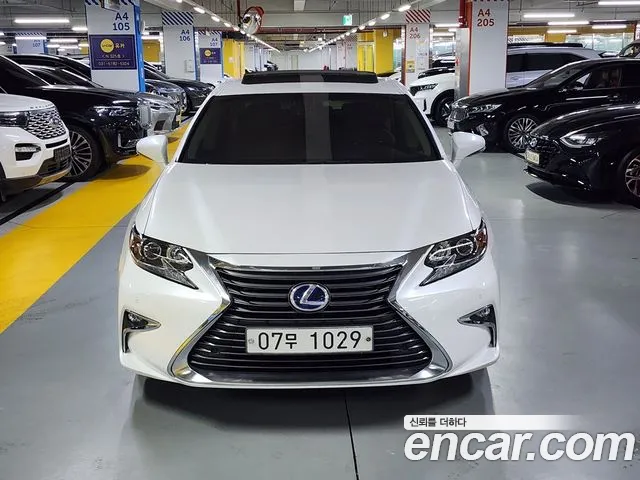 Lexus ES Supreme