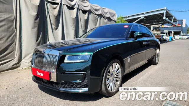 Rolls-Royce Ghost 6.7 EWB V12