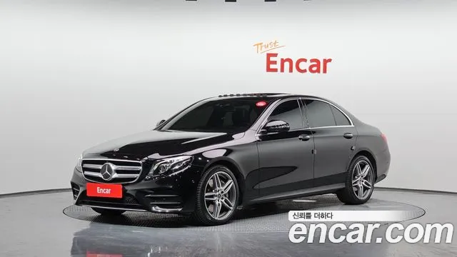 Mercedes-Benz E-Class E300 4MATIC AMG Line