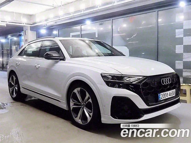 Audi Q8 55 TFSI Quattro Premium