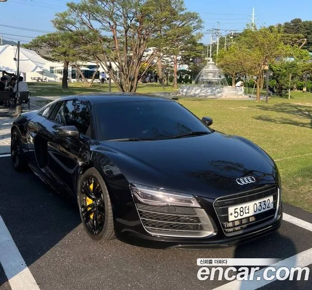 Audi R8 5.2 V10 Coupe