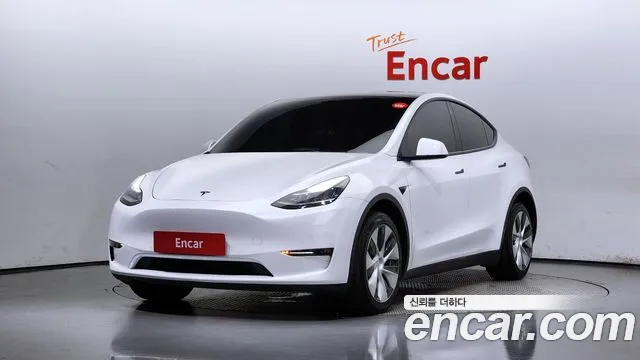 Tesla Model Y Long Range