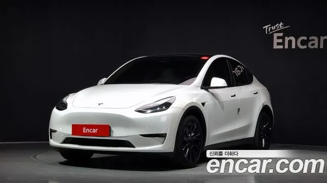 Tesla Model Y Long Range