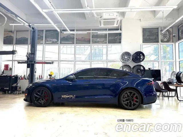 Tesla Model S Plaid