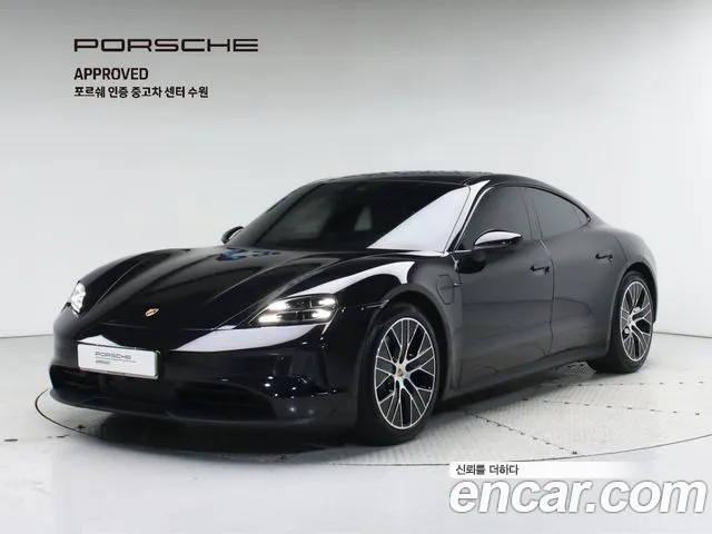 Porsche Taycan Base