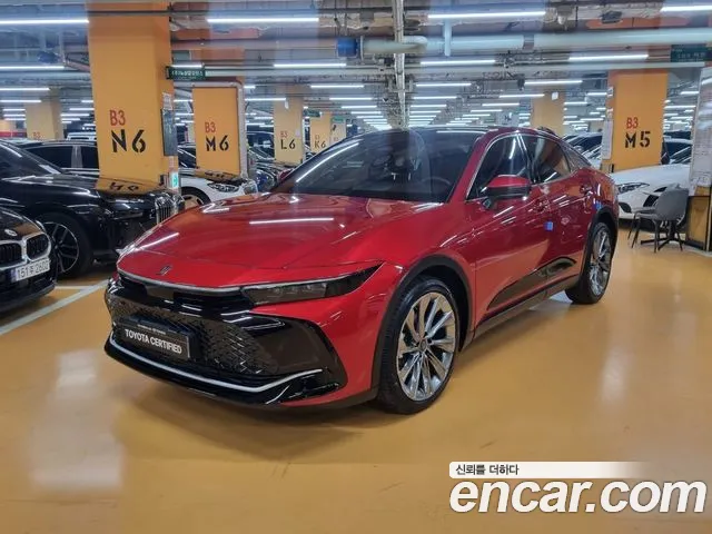 Toyota Crown 2.5 4WD Hybrid