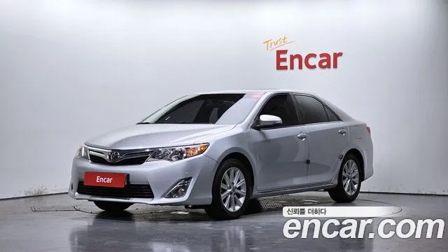 Toyota Camry 2.5 XLE