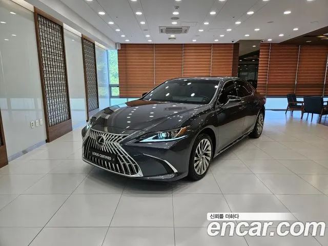 Lexus ES Luxury Plus