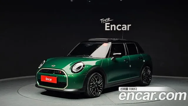 Mini Cooper 5 Door Favoured