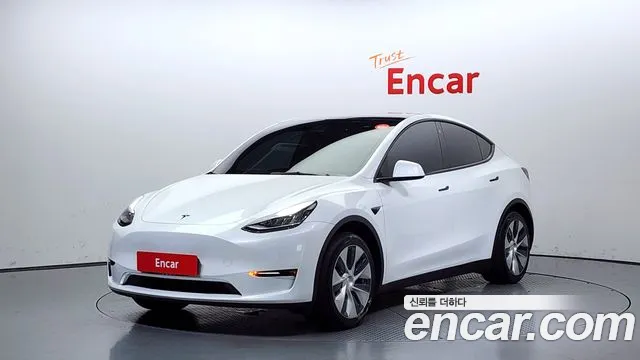 Tesla Model Y Standard Range