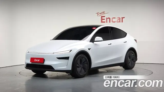 Tesla Model Y RWD