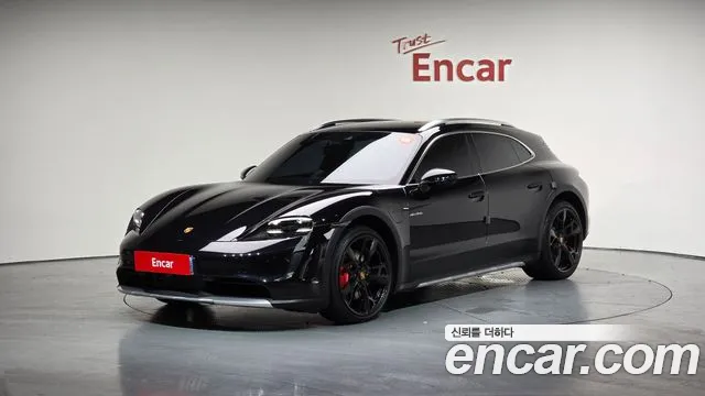Porsche Taycan 4S Cross Turismo