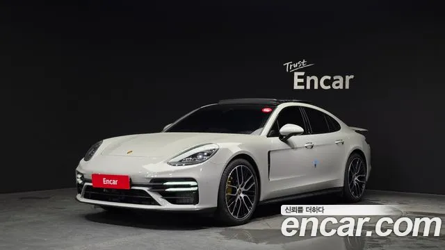 Porsche Panamera 4.0 Turbo S