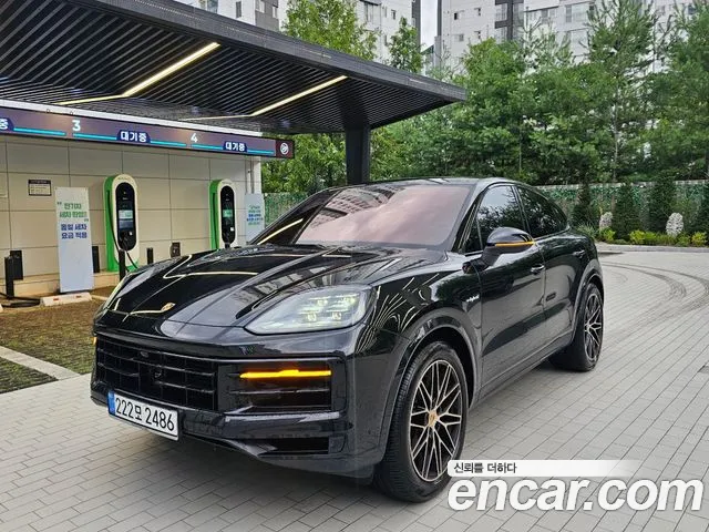 Porsche Cayenne 3.0 E-Hybrid Coupe