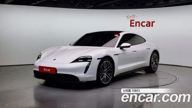 Porsche Taycan 4S