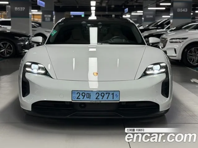 Porsche Taycan GTS