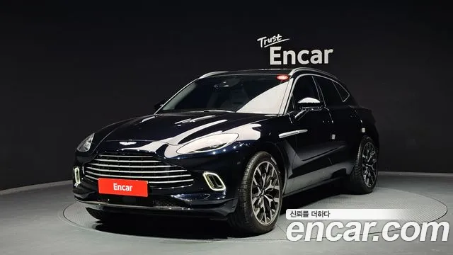 Astonmartin DBX 4.0 V8