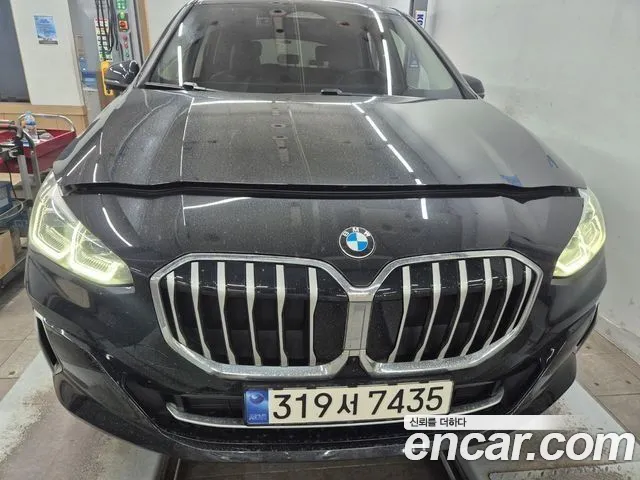 BMW 2-Series 220i Luxury