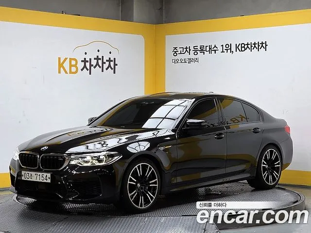 BMW M5 M5 Sedan