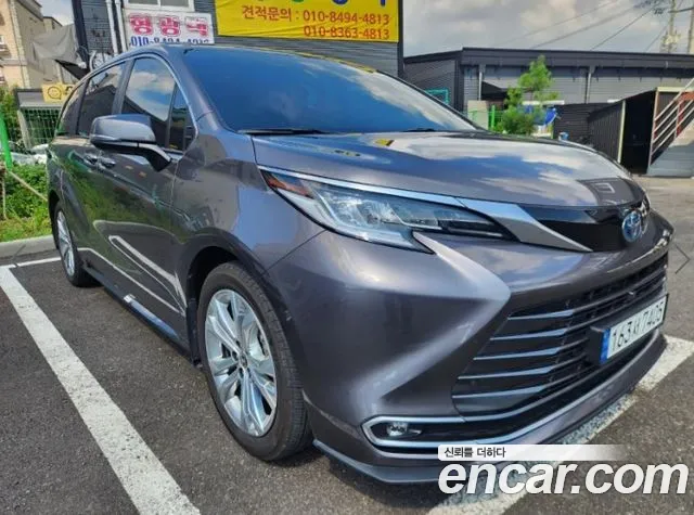 Toyota Sienna 2.5 Hybrid 2WD