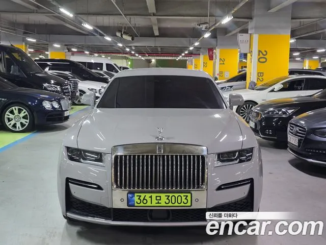 Rolls-Royce Ghost 6.7 EWB V12