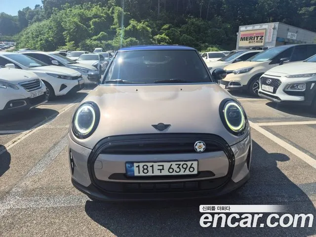 Mini Cooper Gen Z Edition