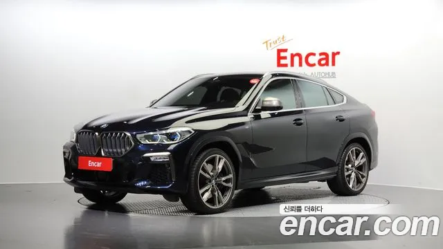 BMW X6 M50i