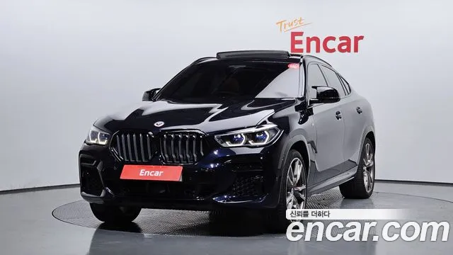 BMW X6 M50i