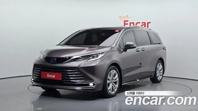 Toyota Sienna 2.5 Hybrid 2WD