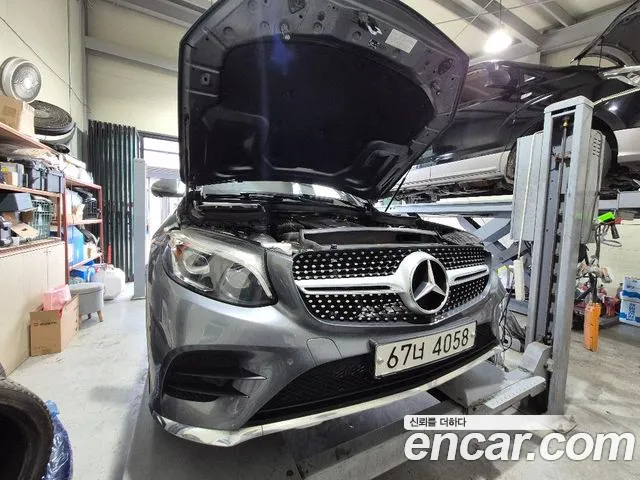 Mercedes-Benz GLC-Class GLC300 4MATIC AMG Line Coupe