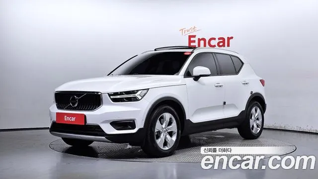 Volvo XC40 T4 Momentum