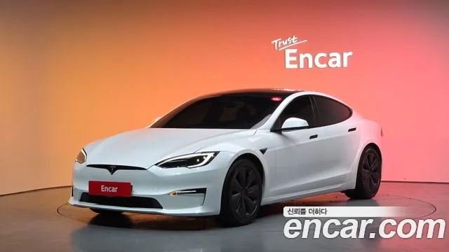 Tesla Model S AWD