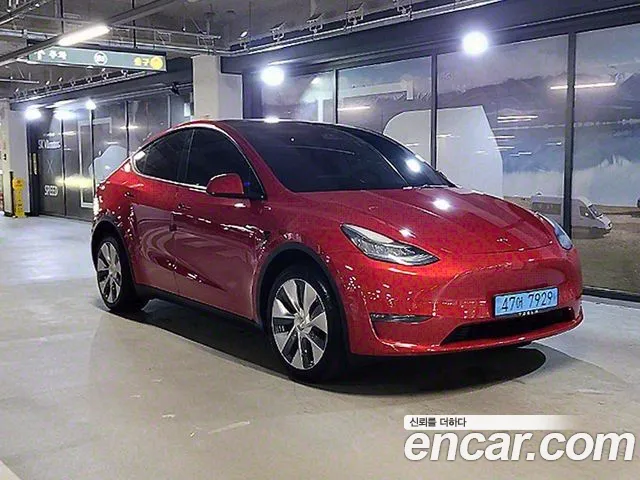 Tesla Model Y Long Range