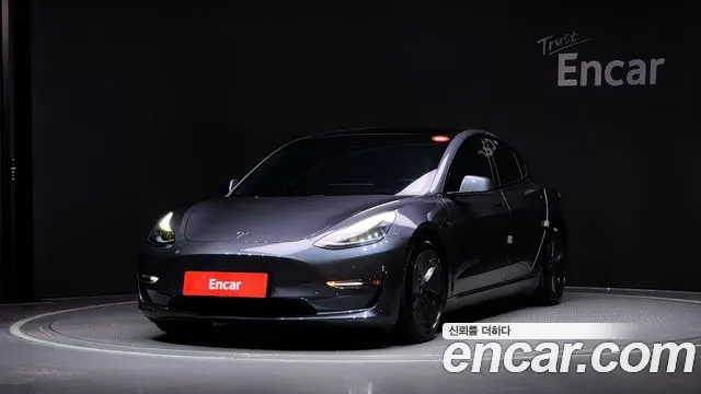 Tesla Model 3 Long Range