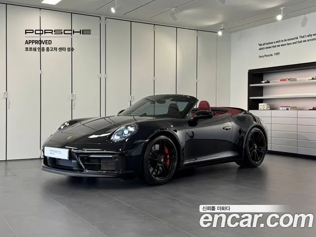 Porsche 911 Carrera 4 GTS Cabriolet