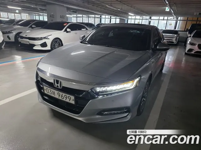 Honda Accord 2.0 Hybrid Touring