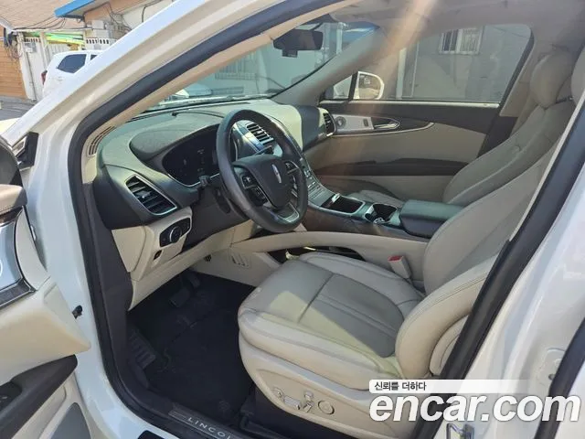 Lincoln Nautilus 2.7 202A AWD