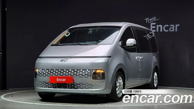 Hyundai Staria 4WD Tourer 11-Seater