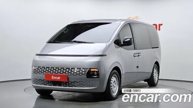 Hyundai Staria Tourer 11-Seater