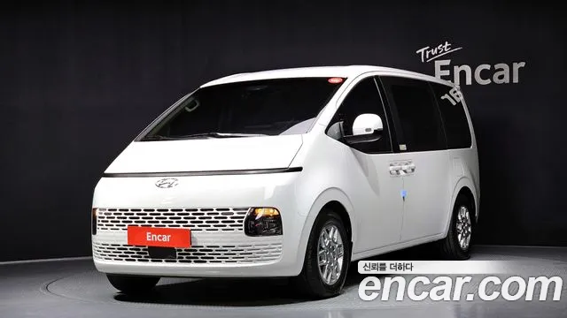 Hyundai Staria Tourer 9-Seater