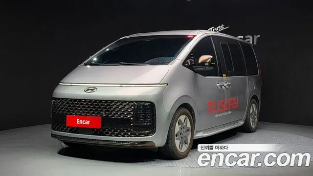 Hyundai Staria Tourer 9-Seater