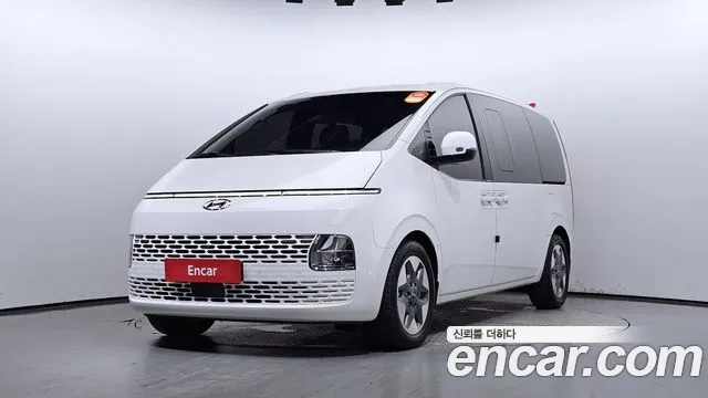 Hyundai Staria Tourer 9-Seater