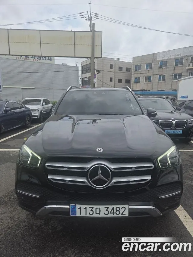 Mercedes-Benz GLE-Class GLE300d 4MATIC